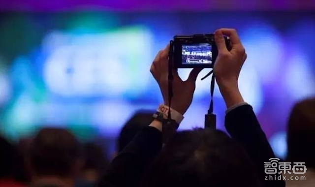 飞天潜水居家无所不包 CES2017机器人无人机看点剧透