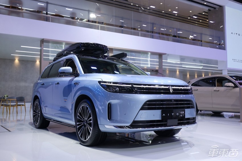 消费者用脚投票！问界新M7系列交付破20万辆，已成新一代国民SUV