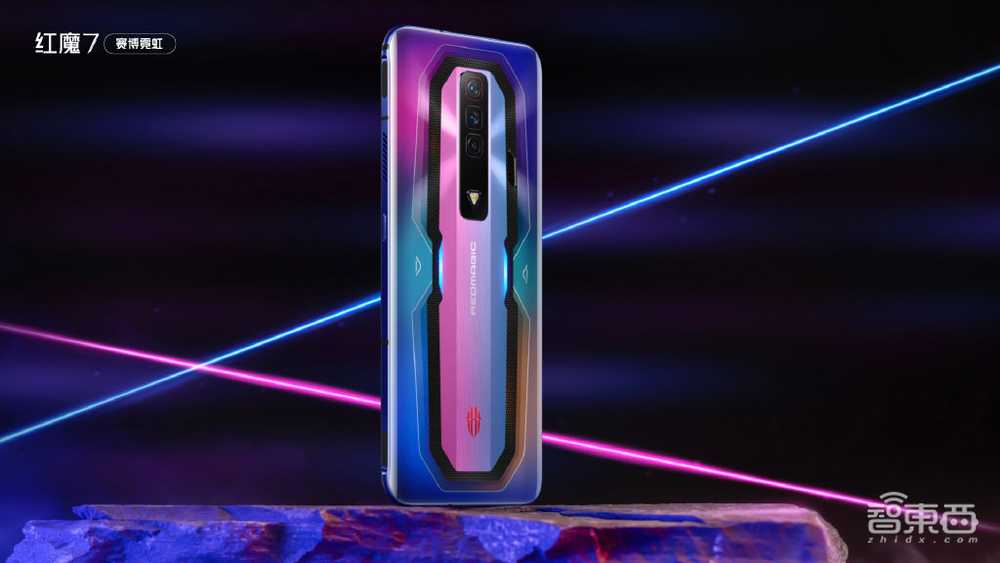 红魔首发自研游戏芯片,首秀屏下摄像,顶配破7000元冲击游戏机皇