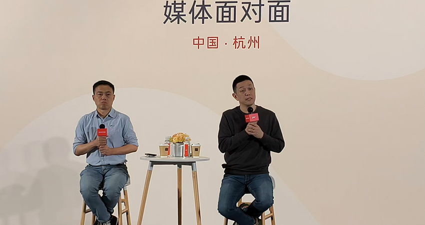 对话蔚来李斌：机器人还有很长窗口期，今年车卖不好公司就没了