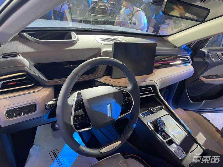 长城魏牌玛奇朵PHEV发布！16.68万元起售，综合续航超1000公里