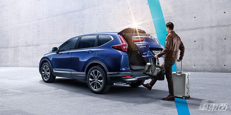 东风本田改款CR-V上市 混动版百公里油耗4.9L，售价20.98万起