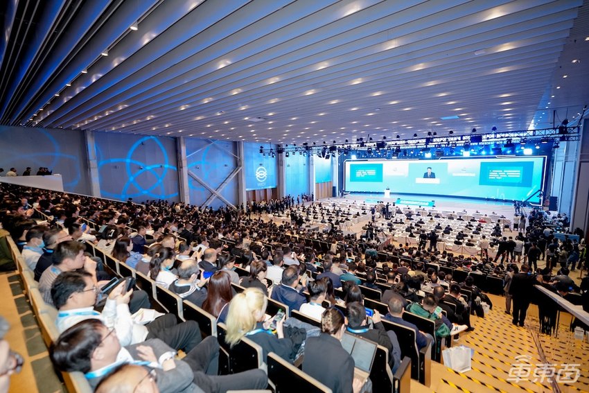 余承东雷军碰头放大招!华为明年推L3自动驾驶,小米两年狂砸540亿造车