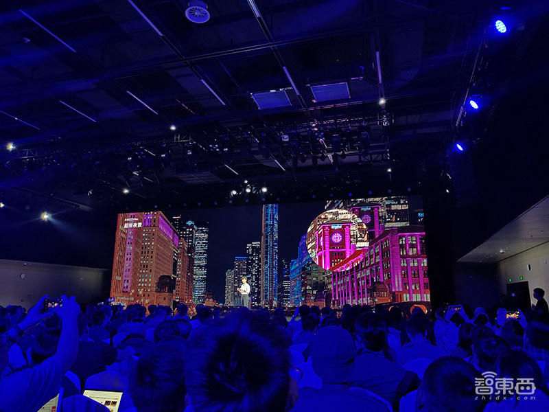 雷军现场又嗨了!小米推1亿像素五摄手机,甩出手表和量子点电视