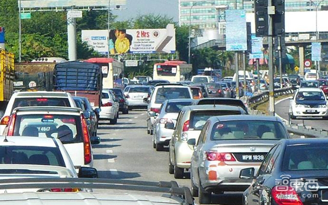 北京人看了笑了! 城市大脑能拯救堵成狗的吉隆坡么?