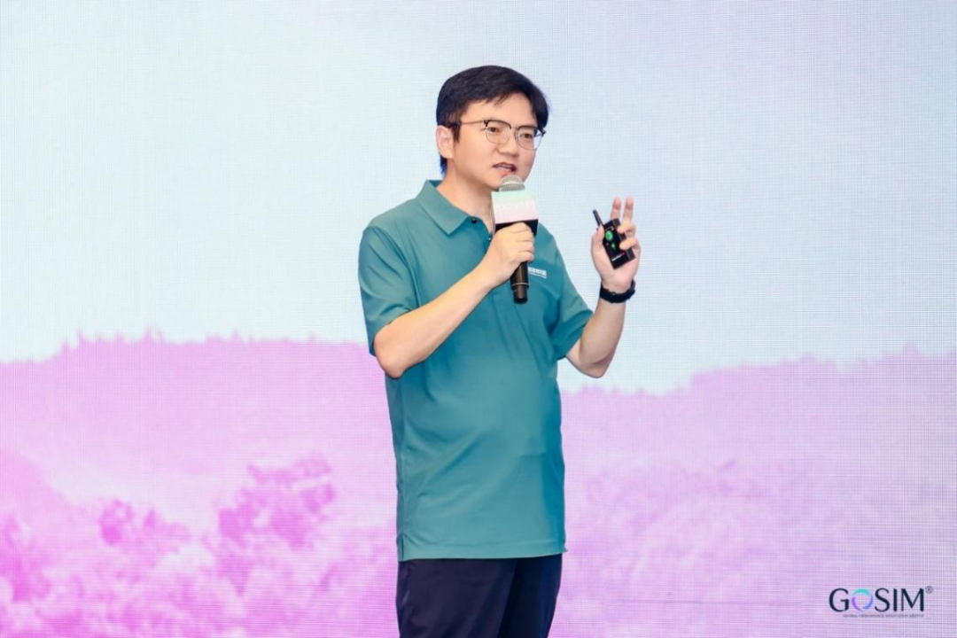 奇点智能研究院出席 GOSIM 杭州 2025:以 AI 开源推动治理创新,共建可信智能未来