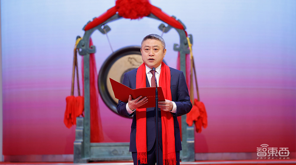 苏州冲出一个百亿芯片IPO!北大校友创办,首日收涨202%