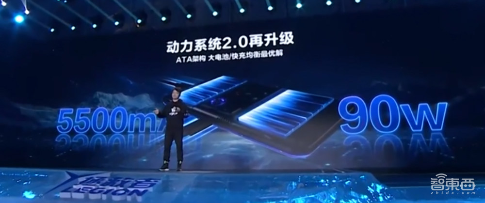 双风扇散热85万分屠榜，“八指操控”？联想做了个能打电话的游戏机