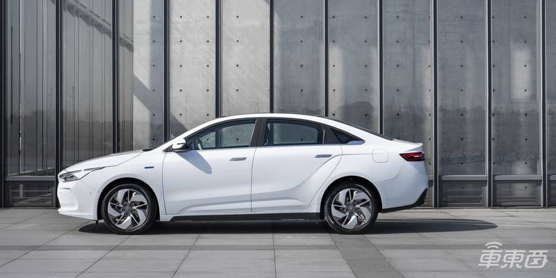 吉利放出新能源大招？推电动车新品牌，首款车型15万起售