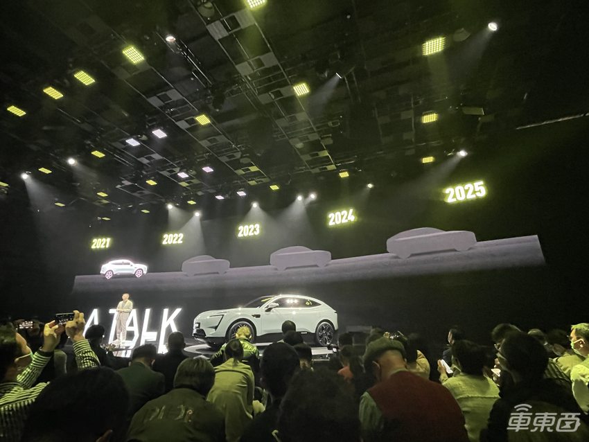 华为宁德时代联手造车：首款车型续航700公里，明年三季度交付