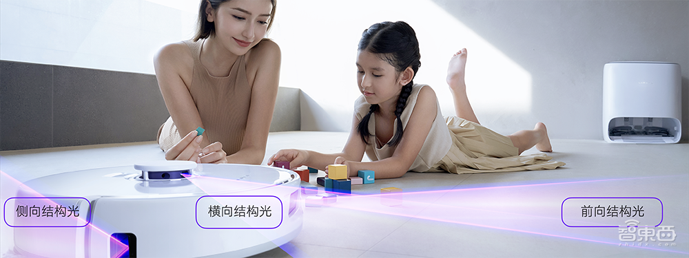 云鲸旗舰扫拖机器人J4来了!7800Pa顶配吸力、30天免倒垃圾,还学会更聪明的拖地