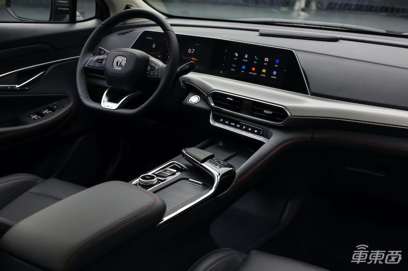 长安UNI-T上市 11.39万起售,未来支持L3级自动驾驶