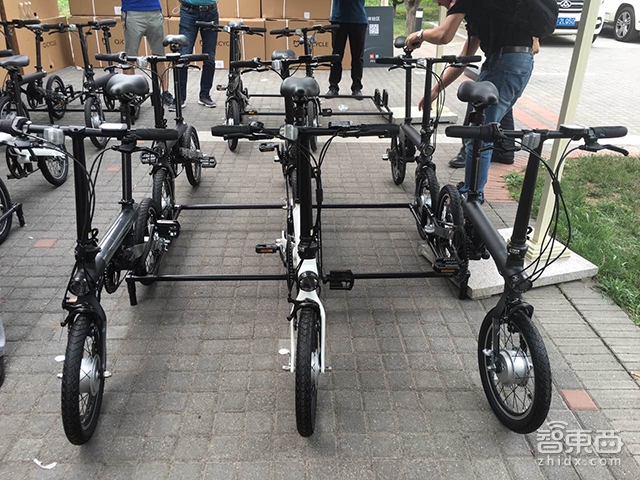 传说中的小米自行车来了 一款能折叠的电动助力车