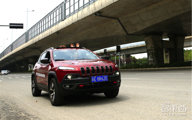 智东西晚报:乐视回应周航:你撒谎! WiFi万能钥匙投资共享充电宝