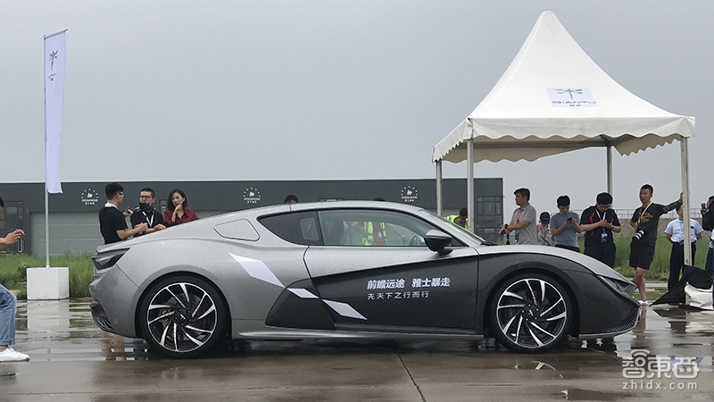 前途K50上市：售价68.68万 定位城市电动跑车