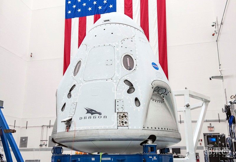 太空旅行时代到了！马斯克载人飞船发射成功，特朗普也来了，惊心动魄72小时回顾