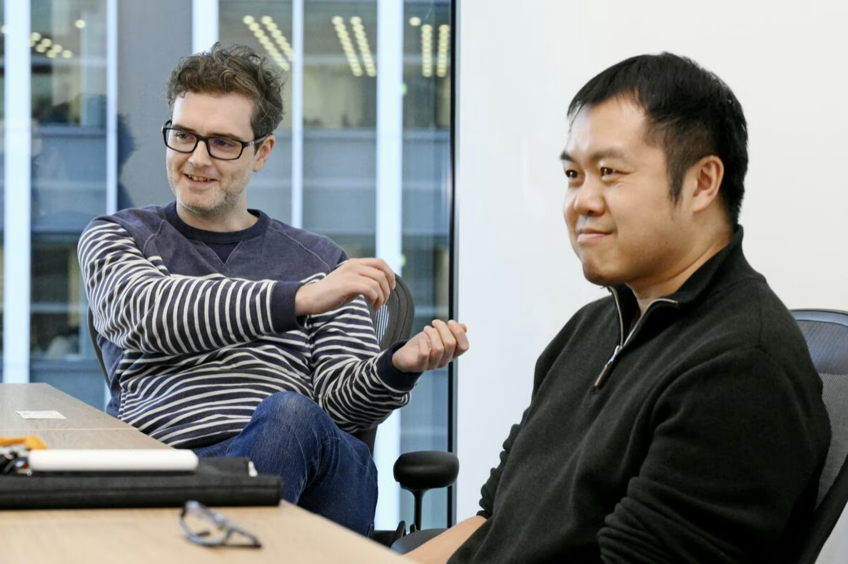 黄仁勋投出的AI明星独角兽,被曝新融资,成立2年多估值超180亿