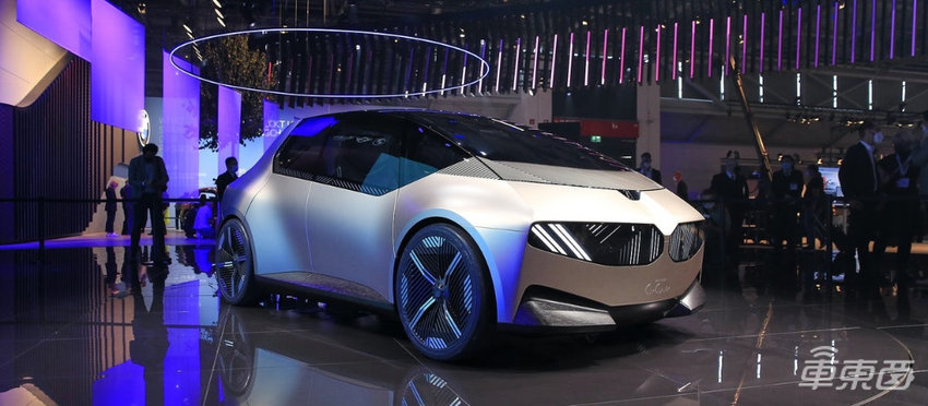 BBA组队秀电动豪车,纯电迈巴赫电动大G都来了,这谁顶得住?