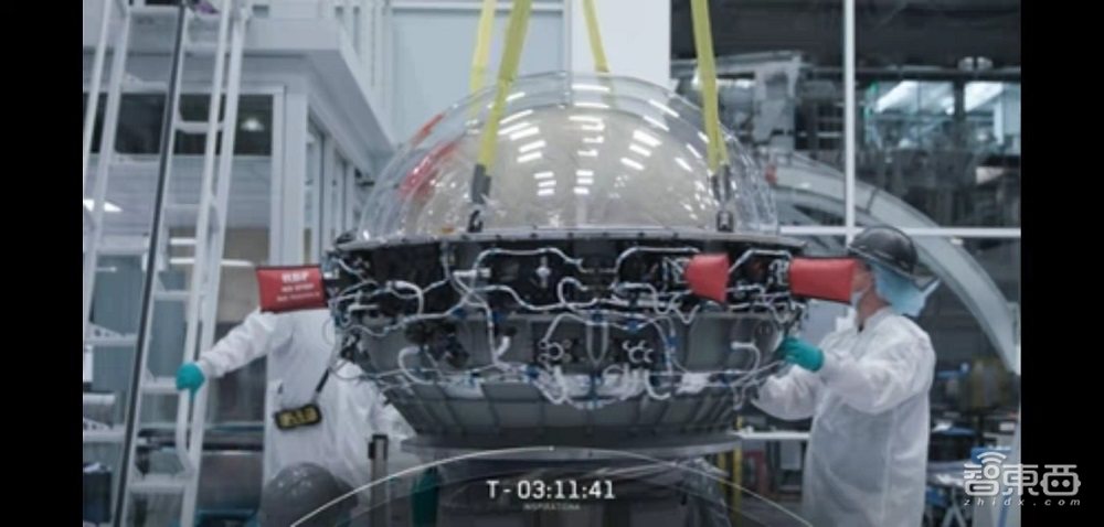 人类首个全平民太空旅行!马斯克送4位乘客去太空玩3天