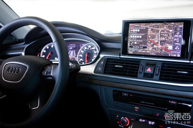 智东西晚报:微软HoloLens明年向开发者开放