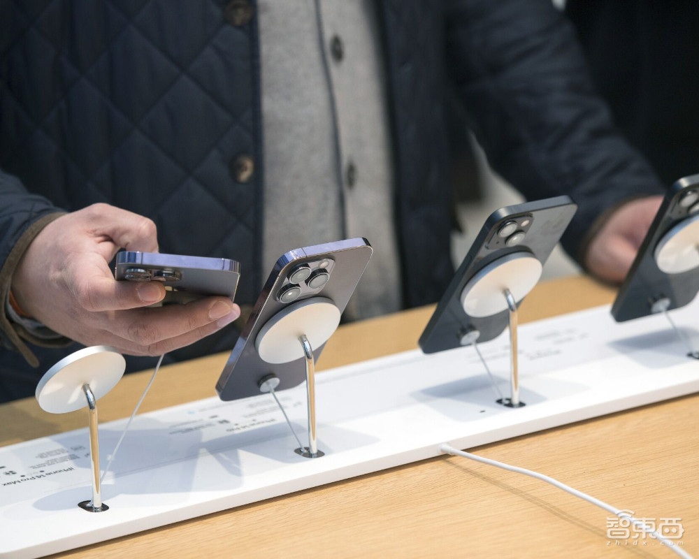 Lightning接口转为USB-C，苹果或面临四大挑战