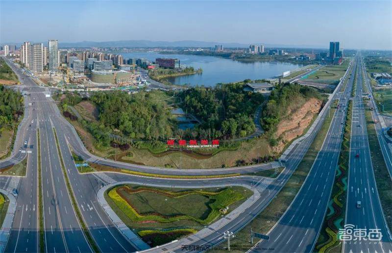 西南王崛起:重庆GDP首超广州,新基建方案吊打成都?