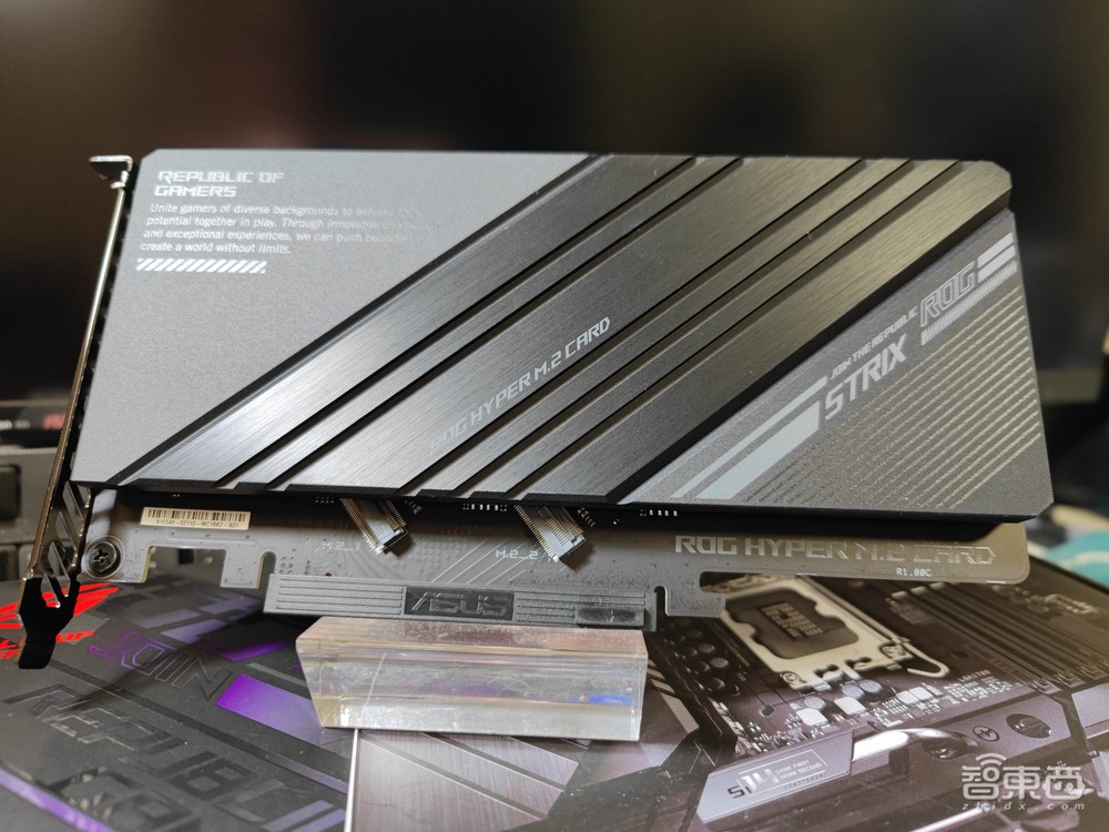 12代酷睿首发评测:干翻苹果碾压AMD,英特尔逆风翻盘稳了?