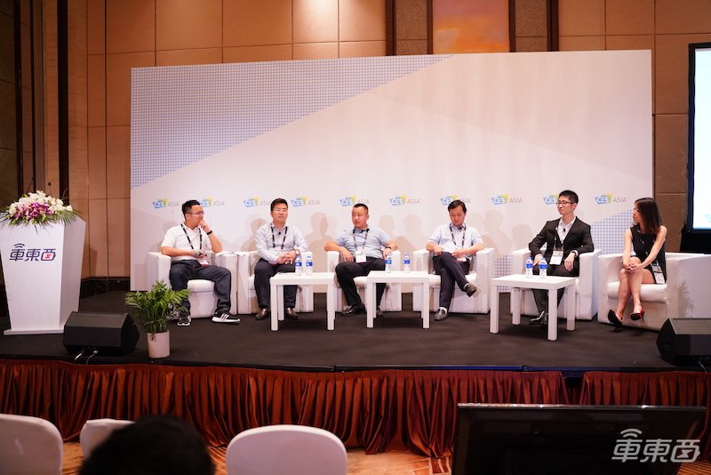 五个问题灵魂拷问智能座舱未来!堆屏幕上安卓靠谱吗?