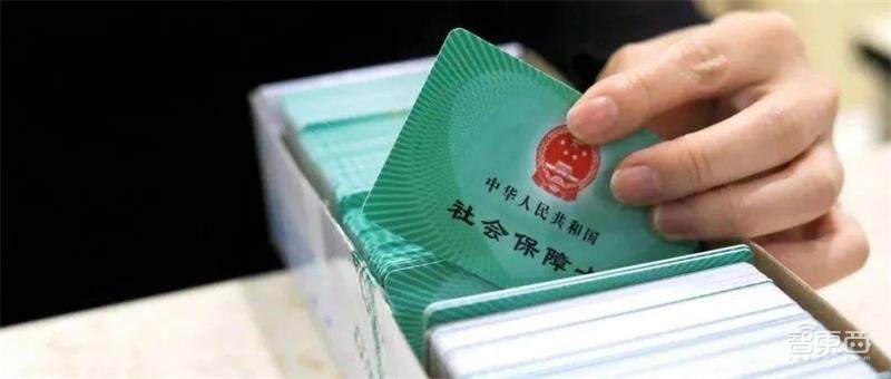 钟南山力挺学校复课!一场安防战打响,科技巨头暗战校园“地头蛇”