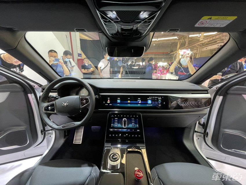 百度Apollo第五代无人车发布 整车成本48万，能代替专车司机