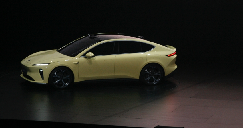 蔚来最便宜车型来了！32.8万开卖，带激光雷达能跑1000公里