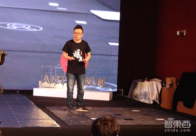 蚁视二代PC版头盔:单目红外全方位识别3499元