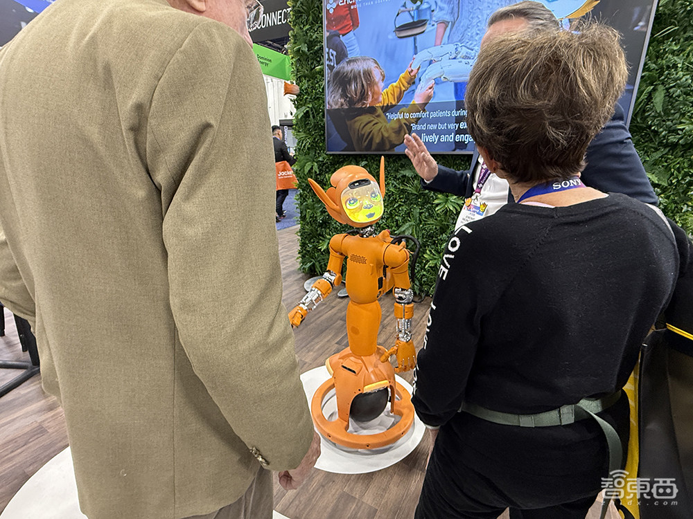 暴走4万步逛遍CES2025:十大方向最火,中企已上牌桌,万物皆可AI