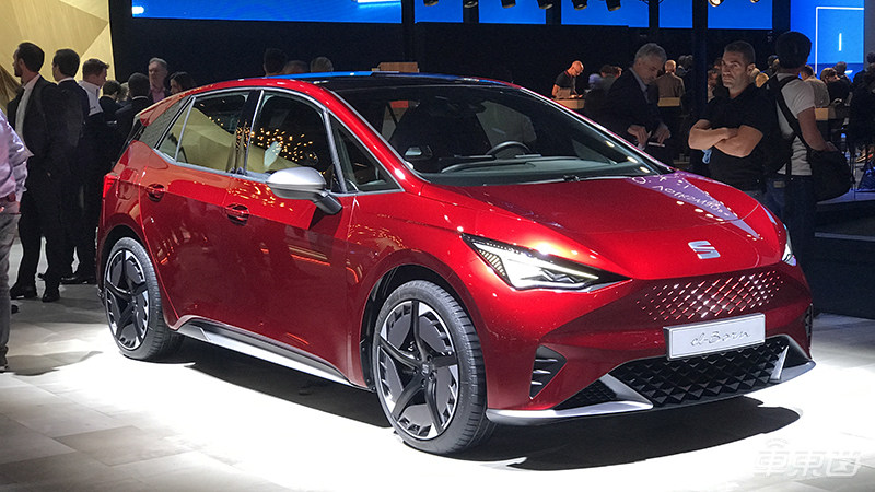 BBA秀電動車、自主車企不甘示弱！“汽車工業(yè)奧運會”的電動化變革