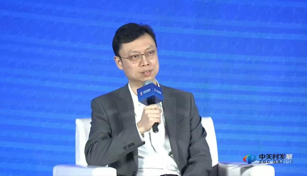 杨植麟主持、罗福莉张鹏抛干货,这场“龙虾局”把AI未来聊透了