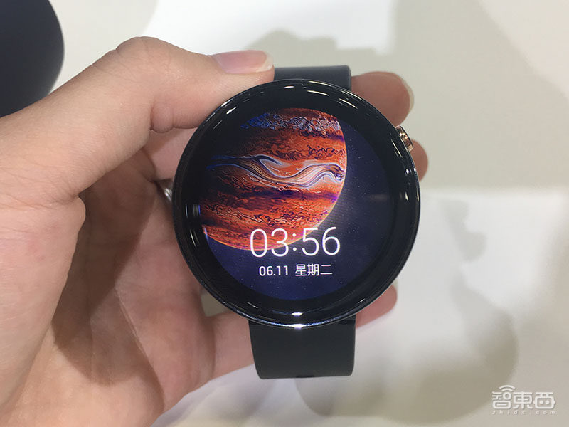 华米的黄山1号芯片开始商用!推出两款全新智能手表