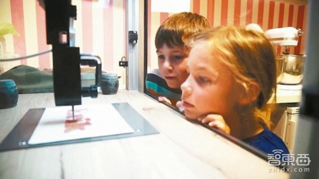 智东西晚报:印度影星见过库克称期待Apple VR 反无人机公司融资千万美元