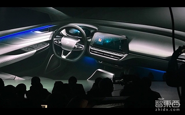 摩拜出汽车了!实车刚亮相,这家新特汽车造的