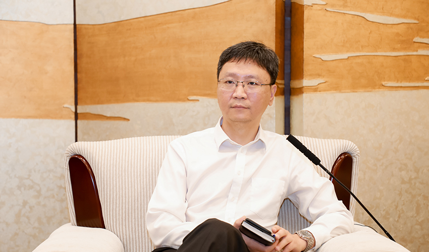 大唐高鸿任世岩:V2X技术路线已成定局,超越DSRC成绝对主流