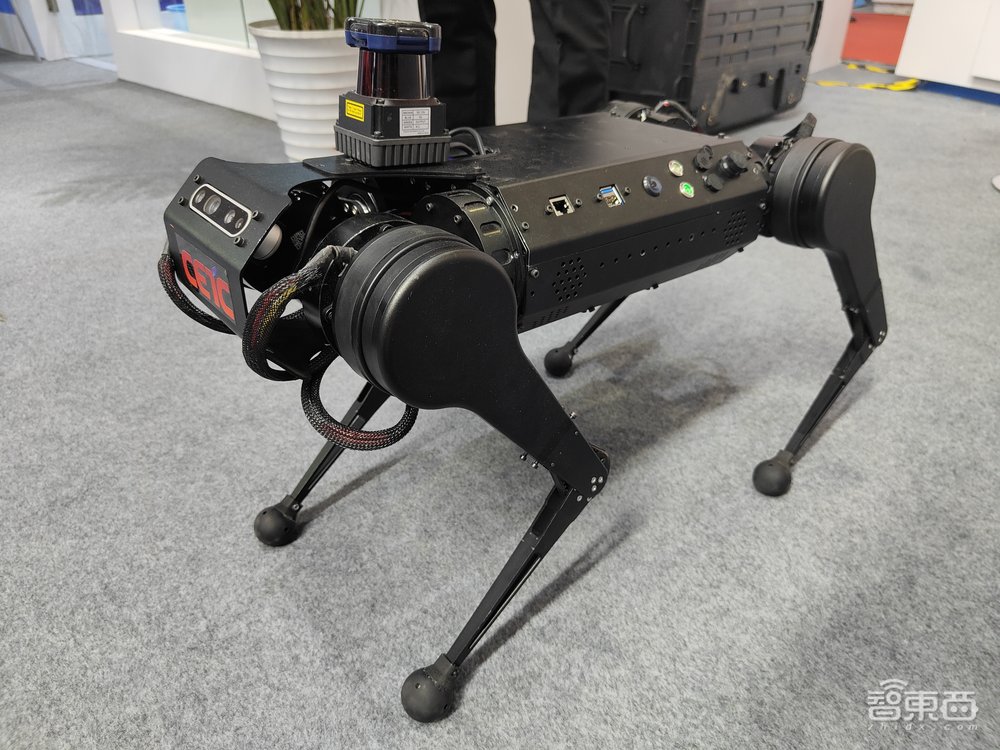 机器人“春晚”开幕，机器狗扎堆PK，揭秘六大类亮点机器人