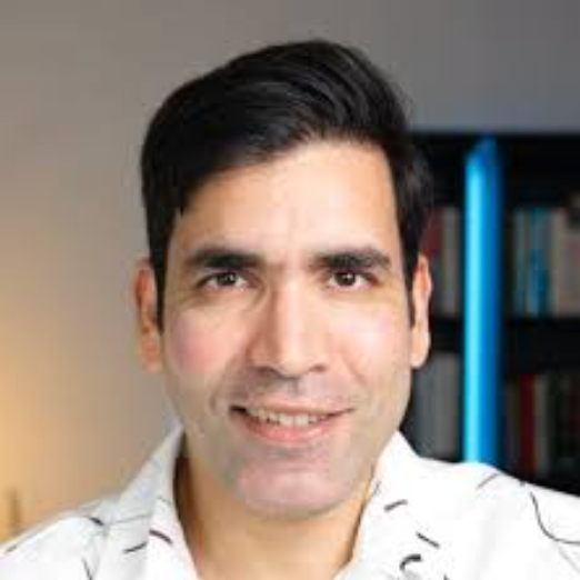 马斯克身边的男人快走光了