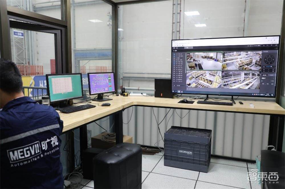 探访8万平旷视x梦燕物流中心：AI企业在服装仓库挑大梁！