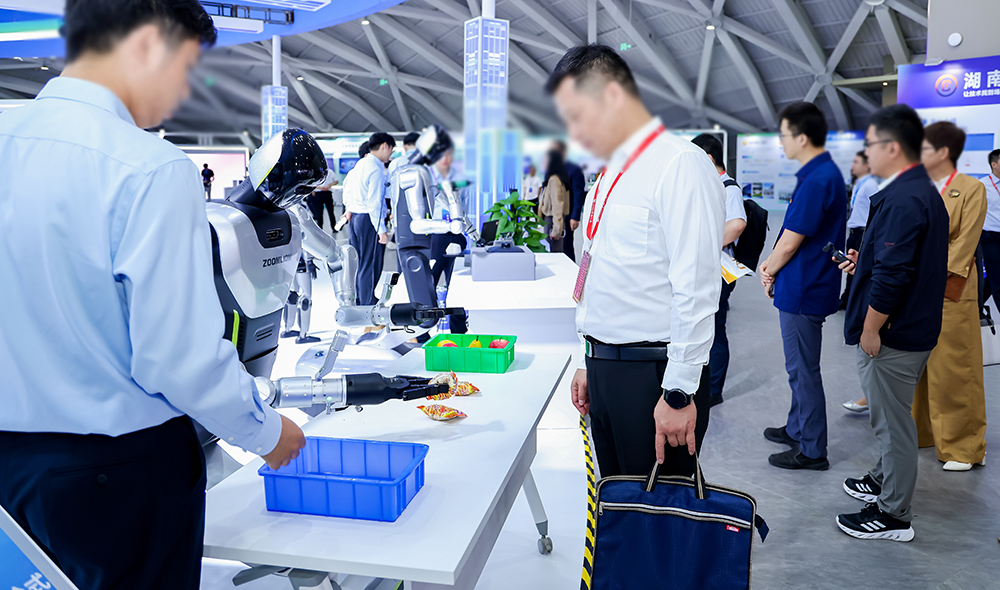 实探2026岳麓大会:AI从屏幕走进工厂,长沙给出一个中部范本