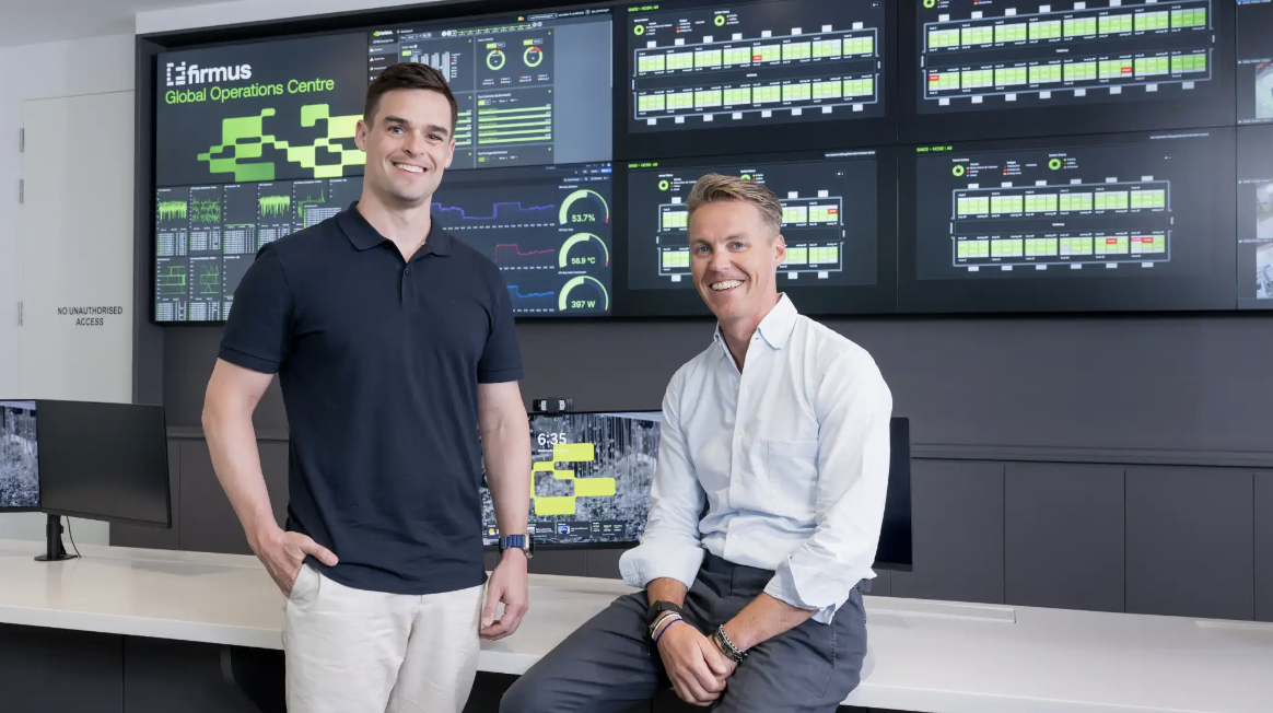 黄仁勋“撒钱”创纪录！英伟达超级AI帝国崛起，但没带中国玩