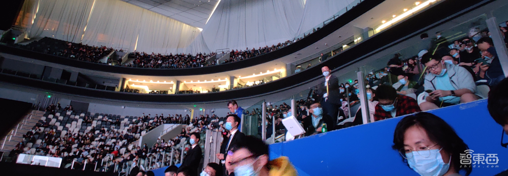 余承东哽咽：手机业务一定要继续下去！Mate 40系列4999元香爆