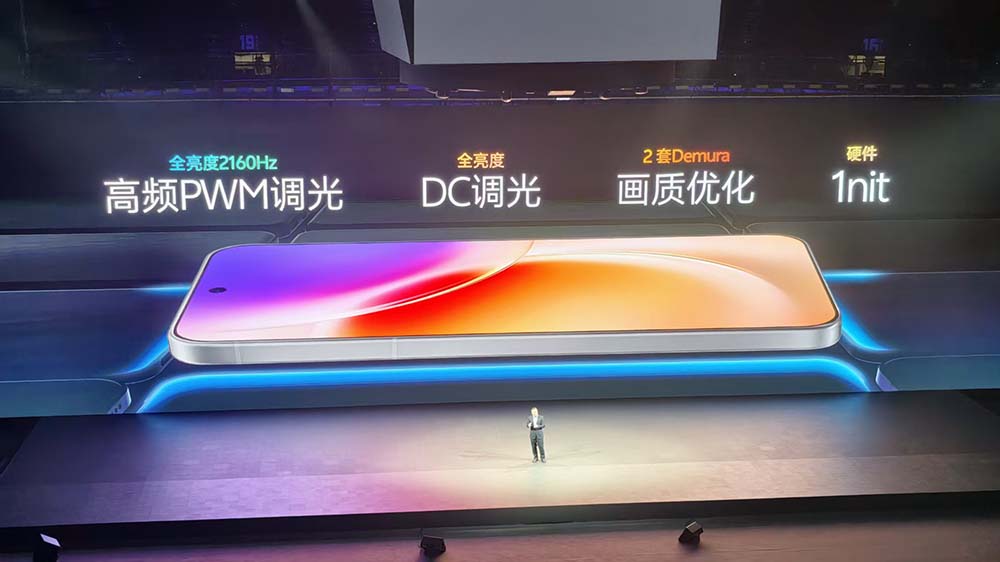 vivo掏出打鸟神器！自研芯塞进联发科芯王，打入苹果全家桶，一分钱没涨