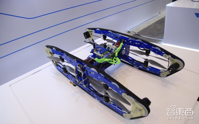 登上大雅之堂 盘点达沃斯论坛上的八大机器人