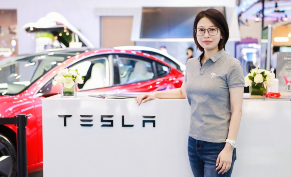 小米疯狂从特斯拉挖人！一周内6大高管被传入职小米