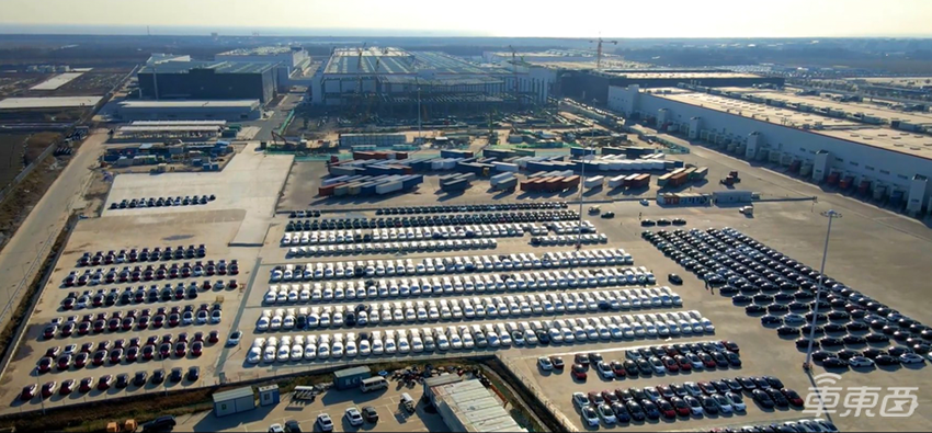 特斯拉上海工厂产量创新高:日产超1600辆Model Y,还将交付3款新车型