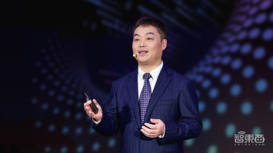 谁说做硬件的做不好云?